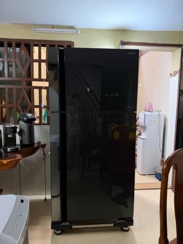 លក់ទូទឹកកក១តឹកនៅថ្មី៩៩%