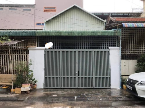 ផ្ទះសម្រាប់លក់ (លក់ក្នុងតម្លៃទាបខ្លាំង)