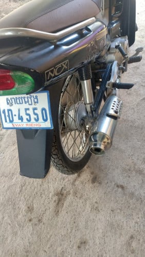 ម៉ូតូម្ចាសដើមស្អាត