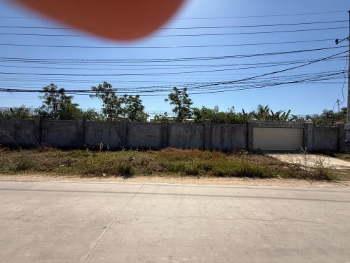 ដីលក់នៅជិតសាលាសង្កាត់គោករកា