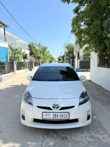 ឡានលក់ 2011