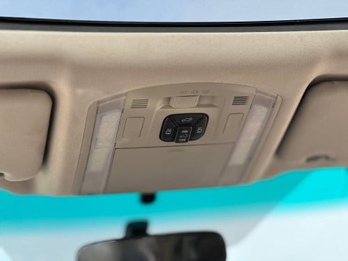 ទើបមកដលើ Alphard 2011 Top Option ក្រដាសពន្ធថ្មី