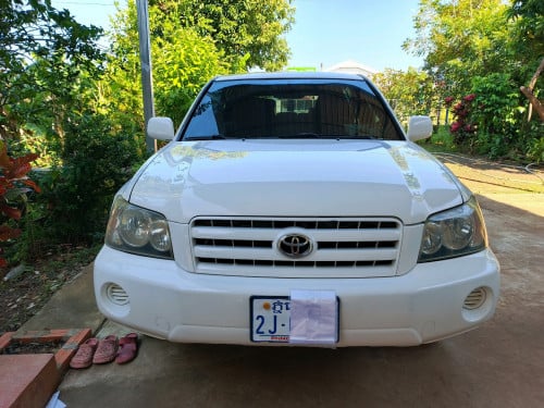 លក់រថយន្ត ទំនើប ម៉ាក Toyota ម៉ូដែល Highlander ឆ្នាំ 2007 ពណ៌ ស តម្លៃ 5000$ចចារ