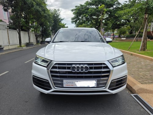 Audi Q5 2017ប្រើបាន6មុឺនគីឡូ ទិញថ្មីក្រុមហ៊ុន