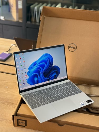 Dell Inspiron 5330 Ultra7(22CPUs) 16G-1T-2.5K 13.3” New