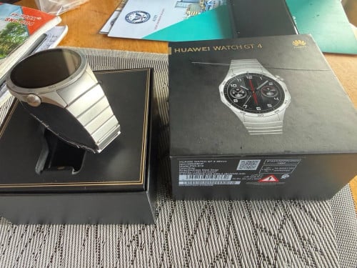 Huawei watch GT4 46mmSilver 99%