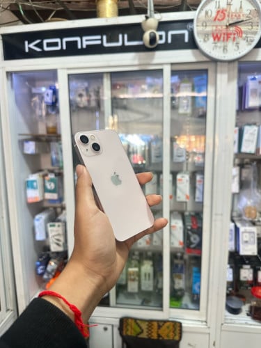 iPhone 13 lla 128gb battery 89%🔋 តួរស្អាត់99%សំណុំហ្សុីន​