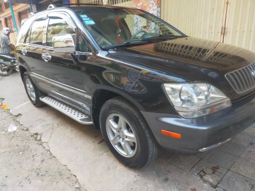 Lexus RX 300 ឆ្នាំ 2000 pong2