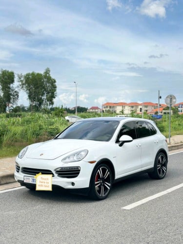 Porches Cayenne S-hybrid 2012 Full options