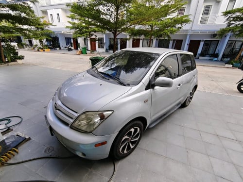 Scion 05 ប្រាក់ 5,900$