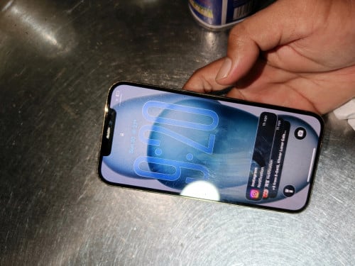 Sell Iphone 12pro mex still new