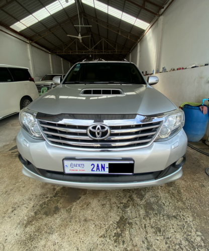 Toyota Fortuner 2013