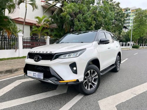 Toyota Fortuner Legender 2022