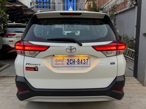 Toyota Rush 2019 Full Options