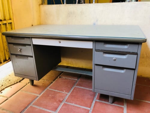 តុធើ្វការ