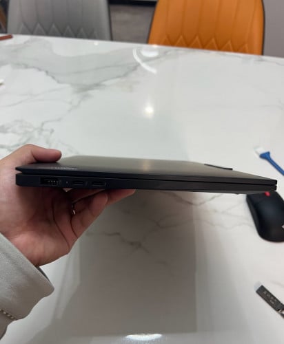 លក់កុំព្យូទ័រយួរដៃផ្ទាល់ខ្លួនរបស់ខ្ញុំ។