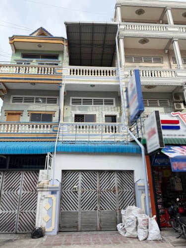 ផ្ទះអាជីវកម្មជួលនៅសន្ធមុខ