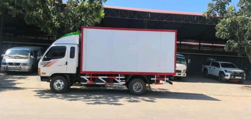 ឡានលក់បន្ទាន់ ហិនដាយ ២តោនកន្លះ