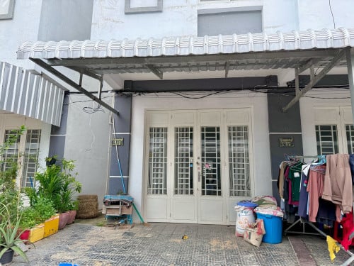 ផ្ទះលក់នៅទួលពង្រជប់ផ្សារសាលា