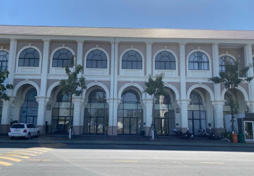 ប្លងើរឹង