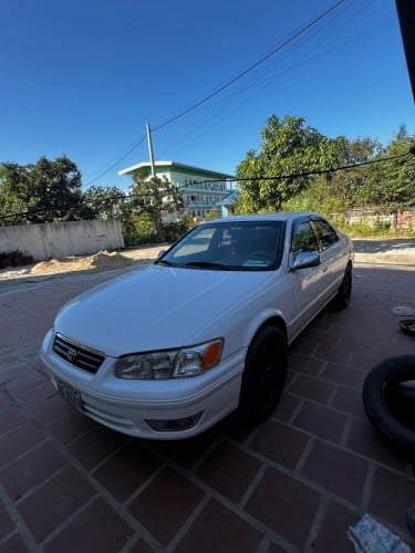 ឆ្នាំ1997 ម៉ាសុីនប្រអប់លេខស្អាត ឡានរៀបចំហើយ