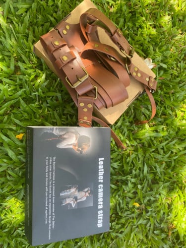 ខ្សែរស្ពាយcamera