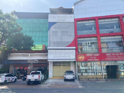 ផ្ទះល្វែង (E0E1E2) សម្រាប់ជួល លើមហាវិថីម៉ៅសេទុង ជិតវិទ្យាល័យទួលទំពូង