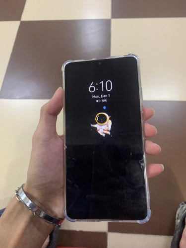 លក់ Huawei mate 20 X 95% freeឆ្នាំងសាក