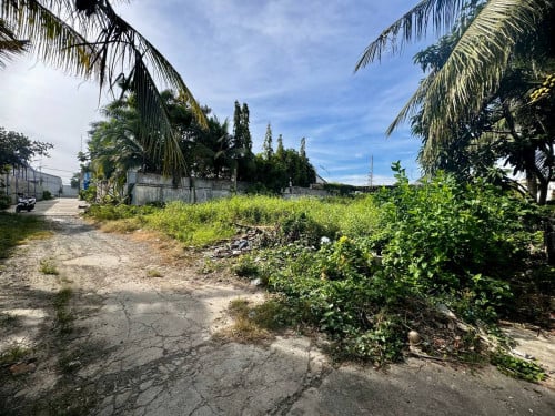 ដីលក់បន្ទាន់ ក្បែរ បឹងបៃតង - ភ្នំពេញថ្មី សែនសុខ​ / Land For Sale, Phnom Penh Thmey, Sensok