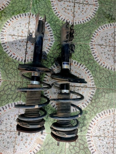 លក់បូមឡាន Lexus RX 330 ខាងមុខ 1 គូរ