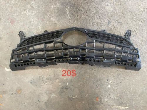 មានលក់ប៉ាណា Prius 012 និងព្រិលកណ្ដាល Prius 012