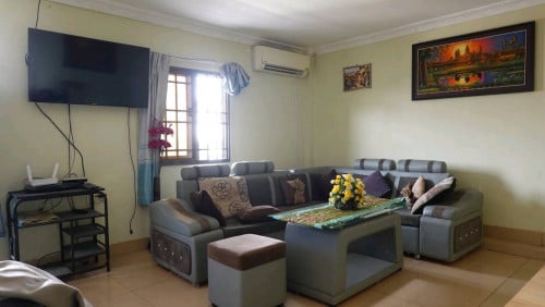 ផ្ទះល្វែង ២បន្ទប់គេង / ២បន្ទប់ទឹក • Ready to Move • ក្បែរផ្សារឈូកមាស សែនសុខ