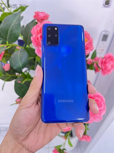 ស្តុកថ្មីក្ដៅៗ SAMSUNG GALAXY S20+