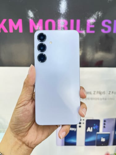 ស្តុកថ្មី SAMSUNG GALAXY S25+