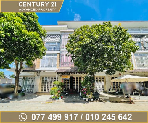 🏘 វីឡាកូនកាត់ (LE) ក្នុងបុរី ប៉េងហួតប៉េសេ ត្រូវការលក់បន្ទាន់ខ្លាំង