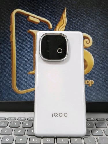 📱iQOO Z10 Turbo Pro / China  💾RAM12G+12G/Storage256G✅នៅស្អាត99%(លក់មានការធានាត្រឹមត្រូវ)