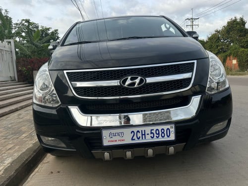2012 Starex Cvx half full តំលៃ 14300$
