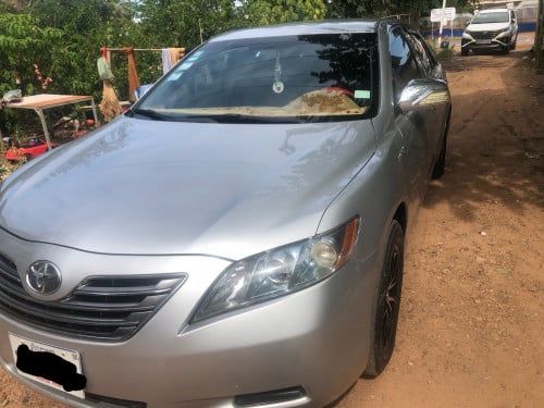 Camary hybrid 15,000$