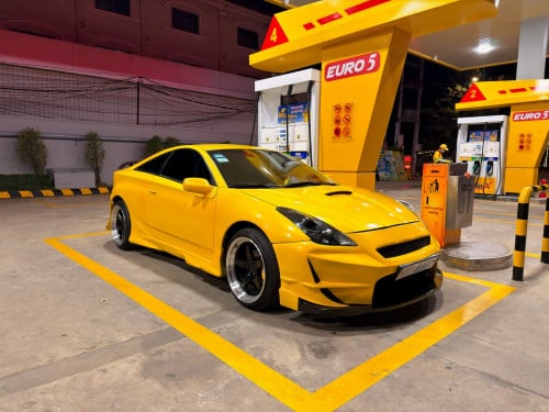 Celica ឆ្នាំ 2001 ឡាននៅសៀមរាប តំលៃដាច់