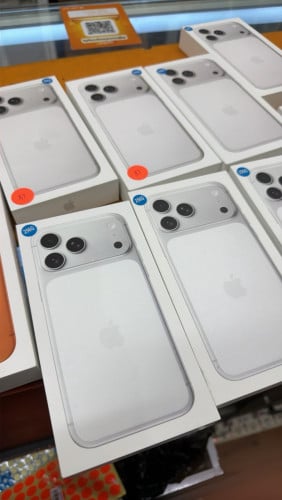 iPhone 17PM 256GB ZA AT New White (អត់យកដុំហ្សុីន -20$)