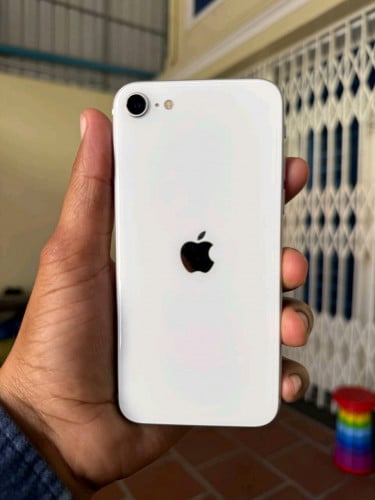 iPhone Se2 64G អេក្រង់ហ្សុីន ស្កេន(វៃដូរបាន)👉$85