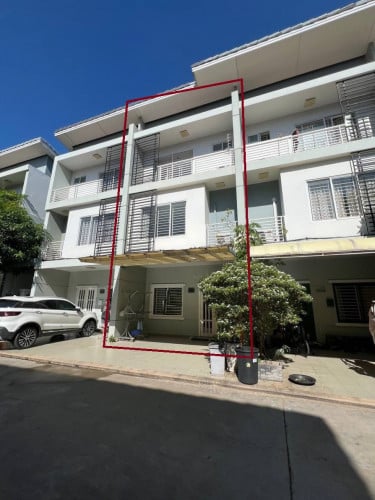 LC2 វីឡាសម្រាប់ជួលនៅបុរីប៉េងហួត598