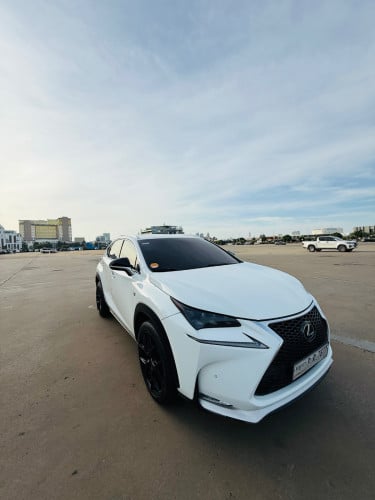 Lexus NX200t ឆ្នាំ 2017 ម្ចាស់ដើម ធានាឡានថ្មីខ្លាំង ប្រើប្រាស់តិច