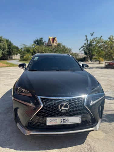 Nx 200t. F Sport 3 ប៊ូតុង