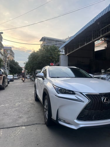 Nx200T luxury 2016 6ម៉ាយសុីន ឡានថ្មីស្អាត