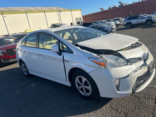 Prius 013 options 3ឡាន CA👉8មុឺនម៉ាយ ខ្ចៅថ្មីខ្លាំង 🐝