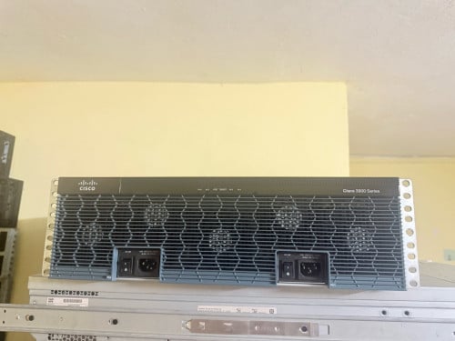 Router POE Cisco 3945