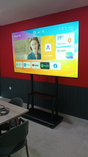 Samsung smart TV 90 inch UHD 4k