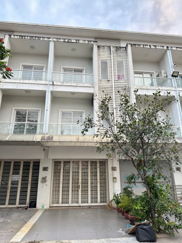 Shophouse for Rent