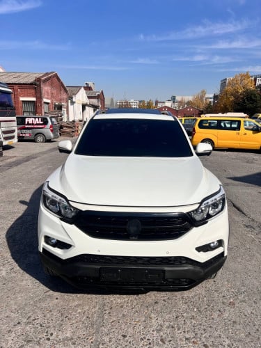 Ssangyong Rexton 2018 full option